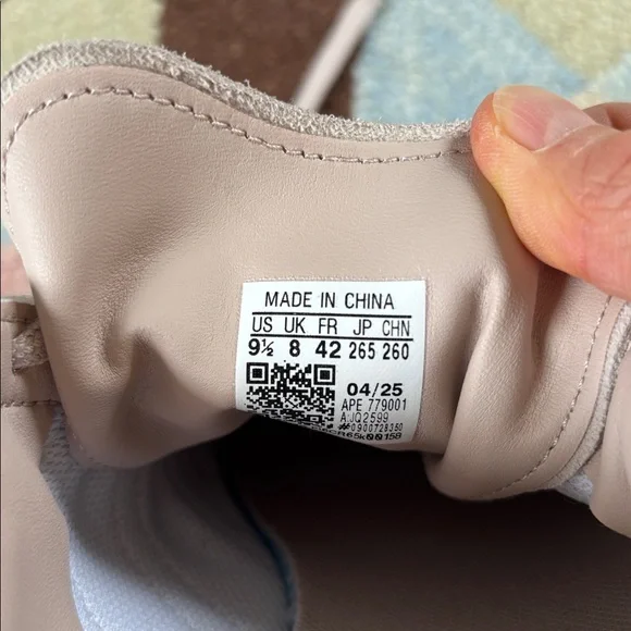 Adidas Sambas Size 9.5 - Picture 10 of 10